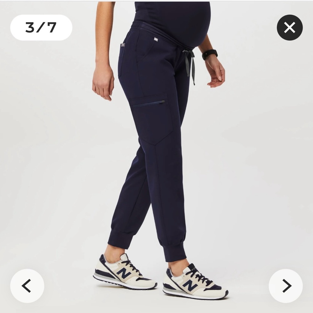 Women's Navy Jogger Pants